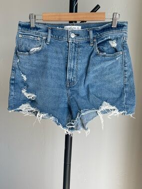Abercrombie & Fitch 4” Mom Short